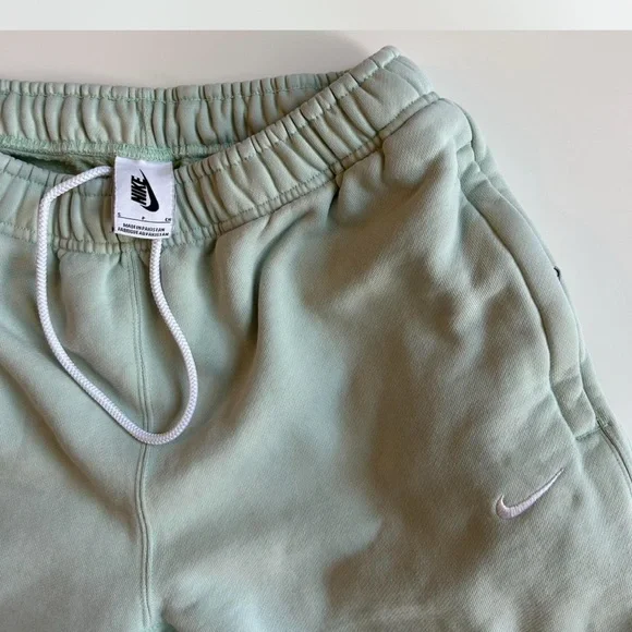 Nike Green Pantsuit Relaxed Fit Cotton Blend - Picture 1 of 6